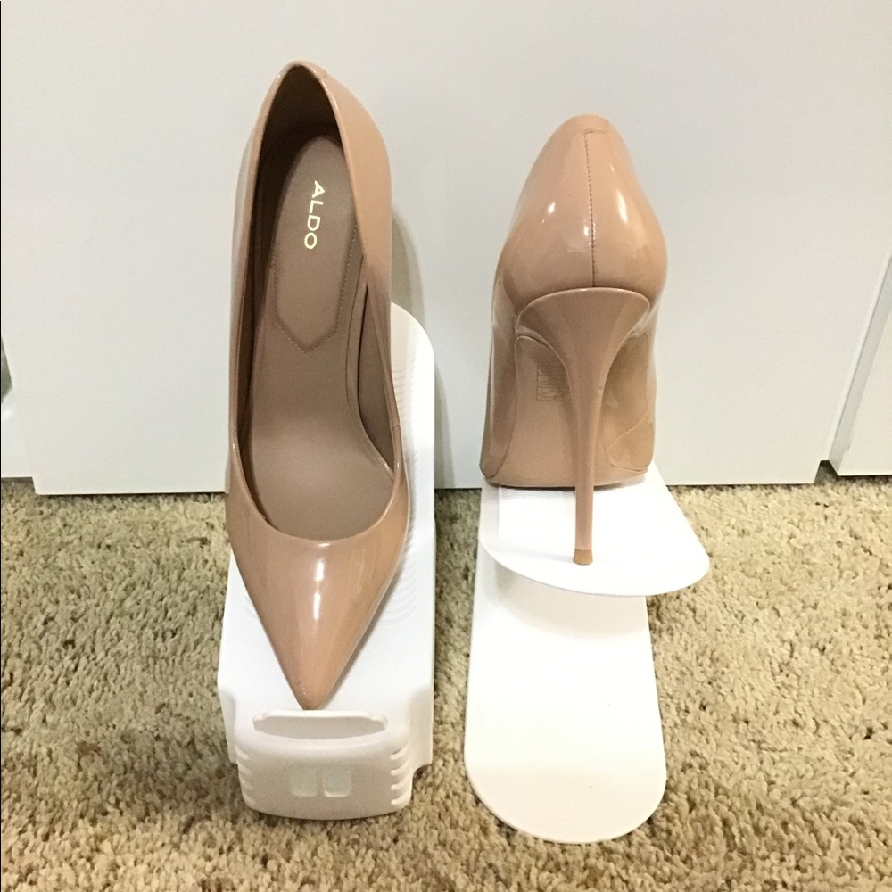 ALDO - Stessy Pump. Beige patent leather NWT